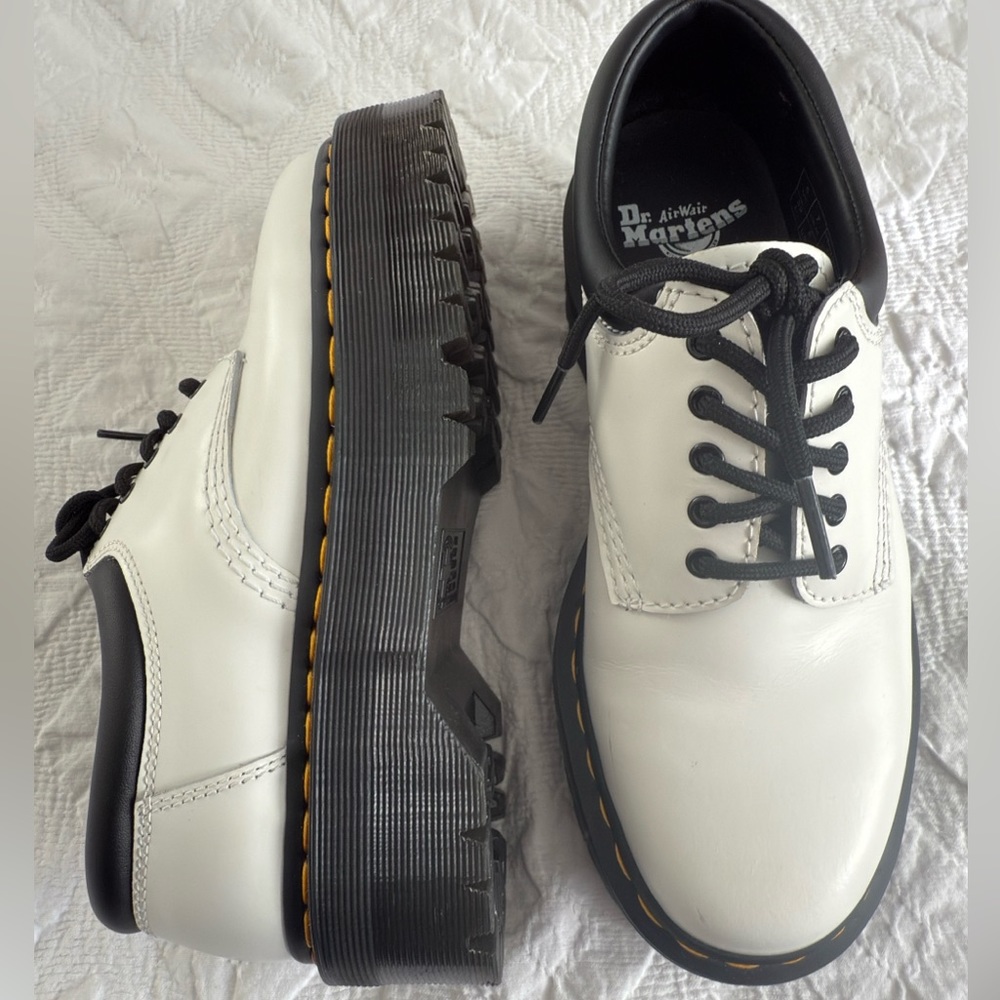 Dr. Doc Martens 8053 Leather Platform Casual Shoes